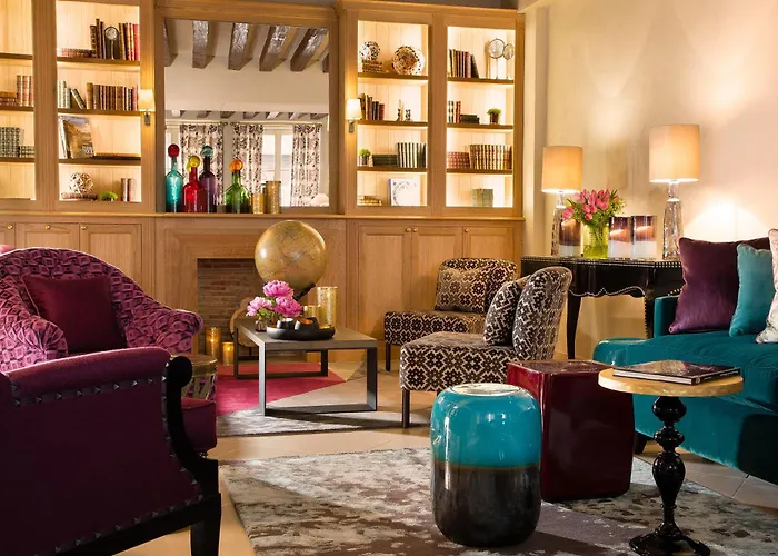 Hotel Les Tournelles à Paris